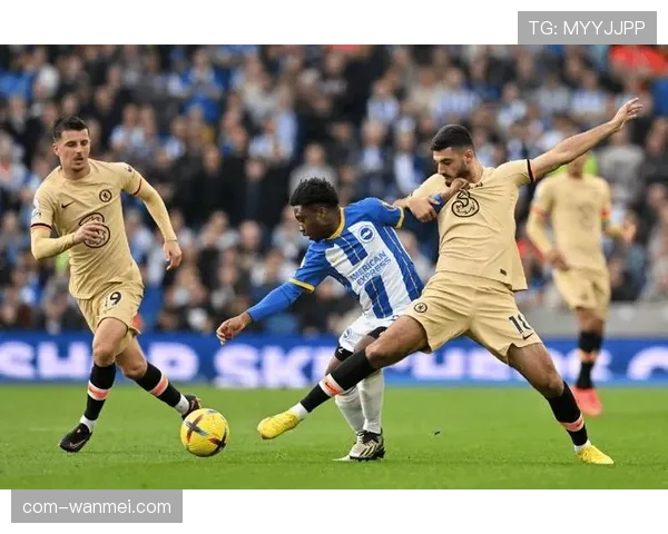 维拉4-3逆转布莱顿 奥纳纳头球反超与沃特金斯双响展现逆转韧性