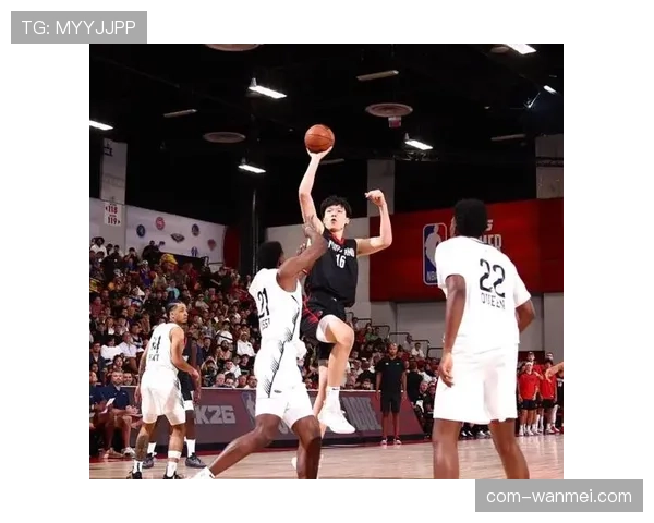 杨瀚森面对外援内线保持两双 年轻球员适应高压竞争